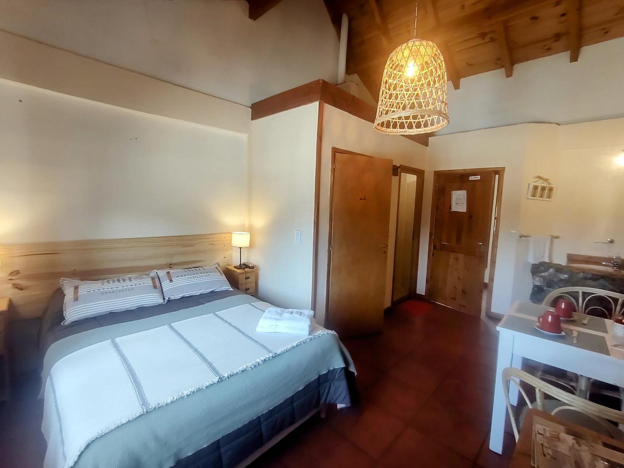 Hosteria Bajo Cero Villa La Angostura Room photo