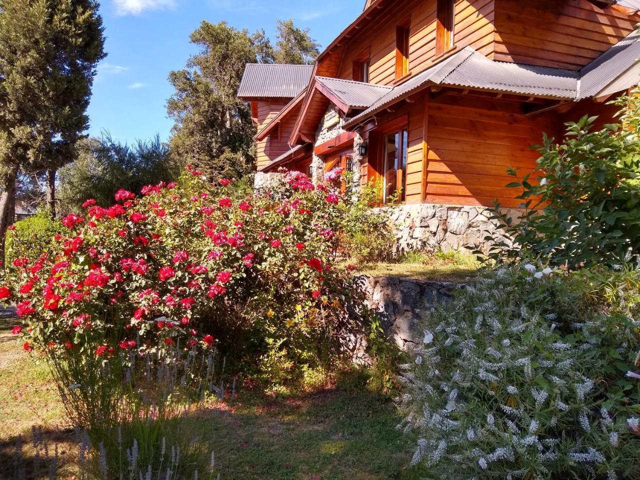 Hosteria Bajo Cero Villa La Angostura Exterior photo